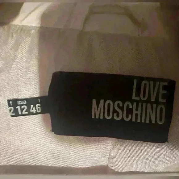 Love Moschino Vintage Women's Cream Ruffled & Belted Coat Size US 12 Fits Like 6 - Picture 9 of 9